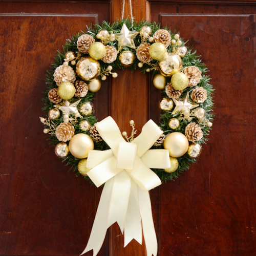 Vòng Nguyệt Quế Trái Thông 9 Vòng Nguyệt Quế Trái Thông 9