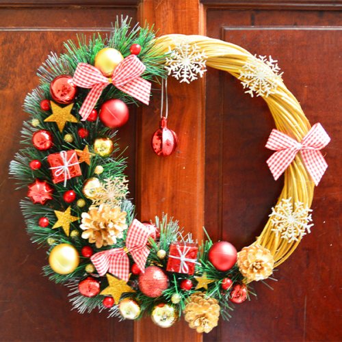 Vòng Nguyệt Quế Trái Thông 13 Vòng Nguyệt Quế Trái Thông 13